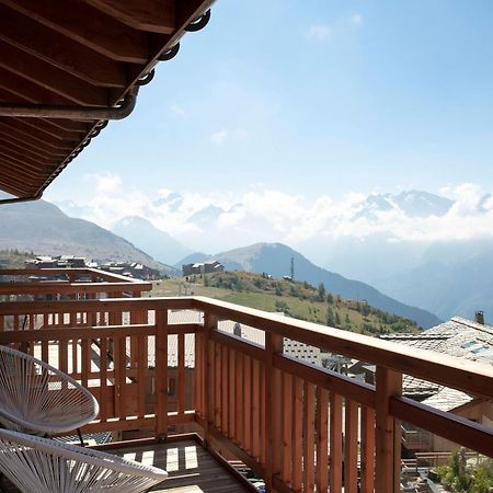 Grandes Rousses Hotel & Spa Alpe d'Huez Exteriér fotografie A balcony in Les Saisies