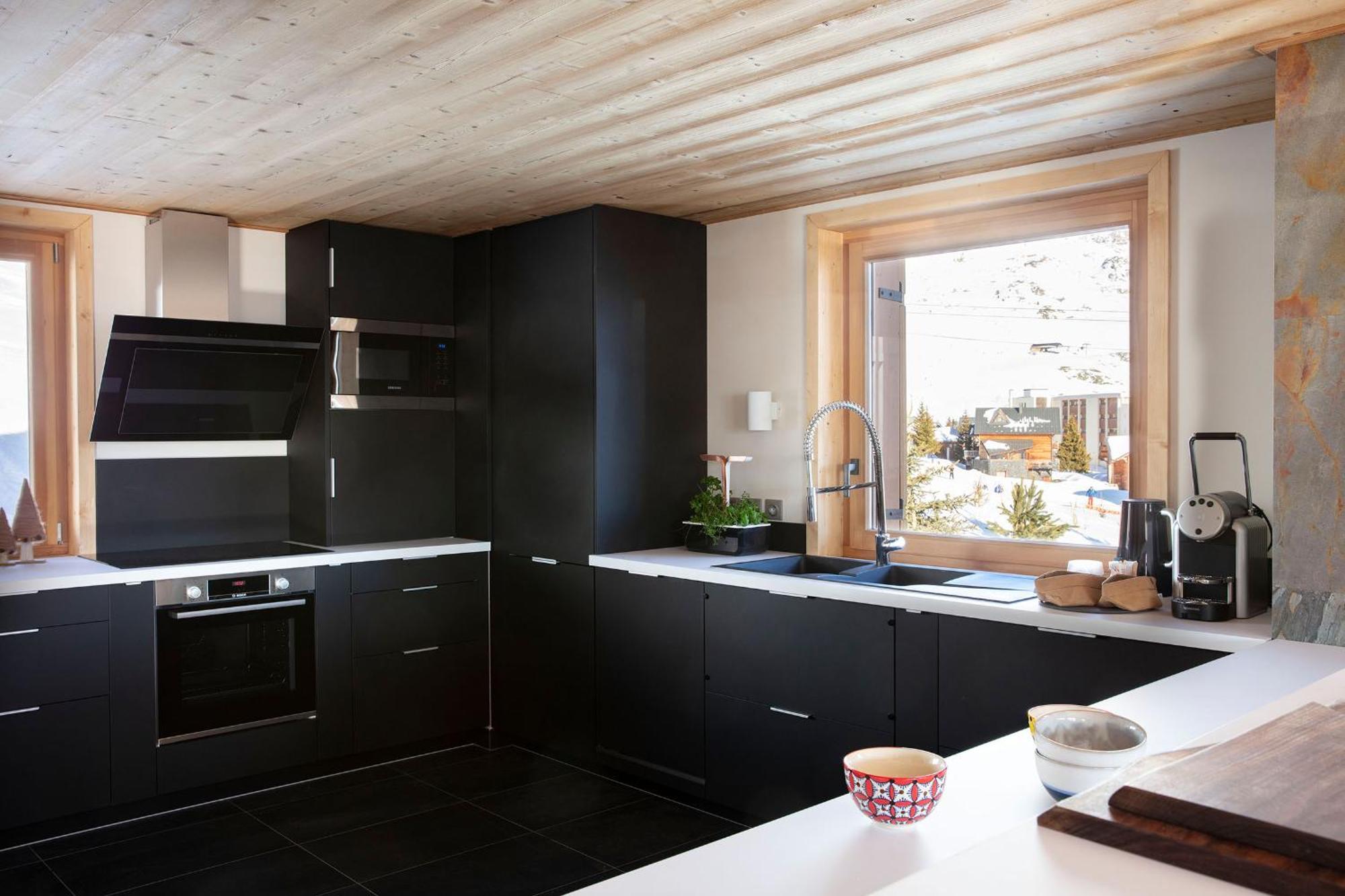 Grandes Rousses Hotel & Spa Alpe d'Huez Exteriér fotografie A modern kitchen